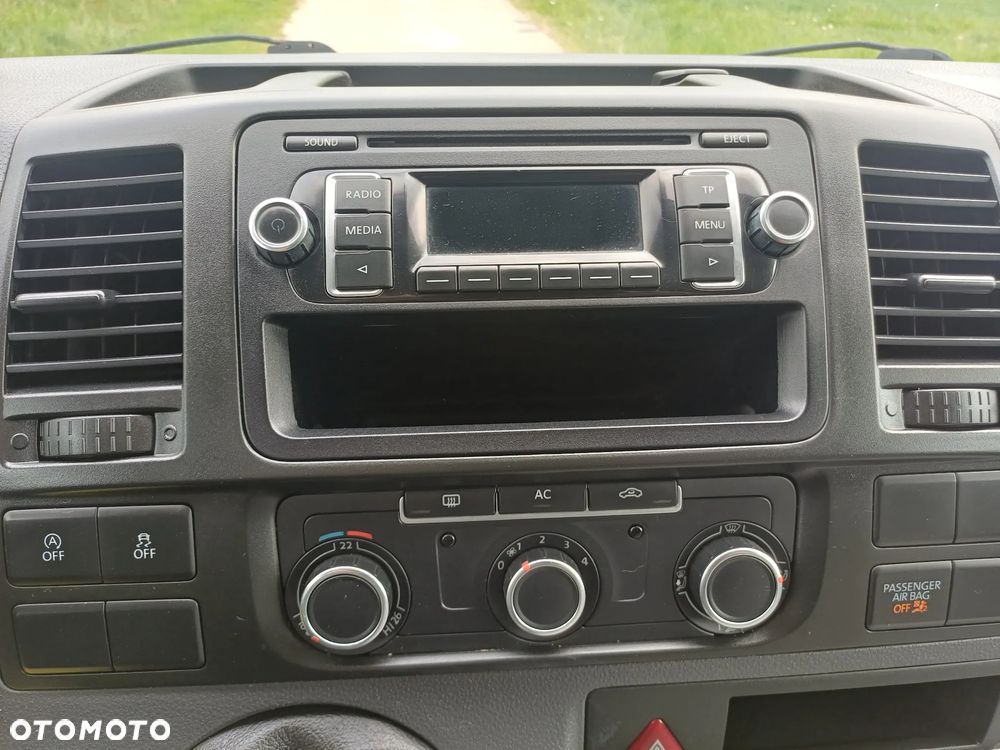 Volkswagen Transporter - 28