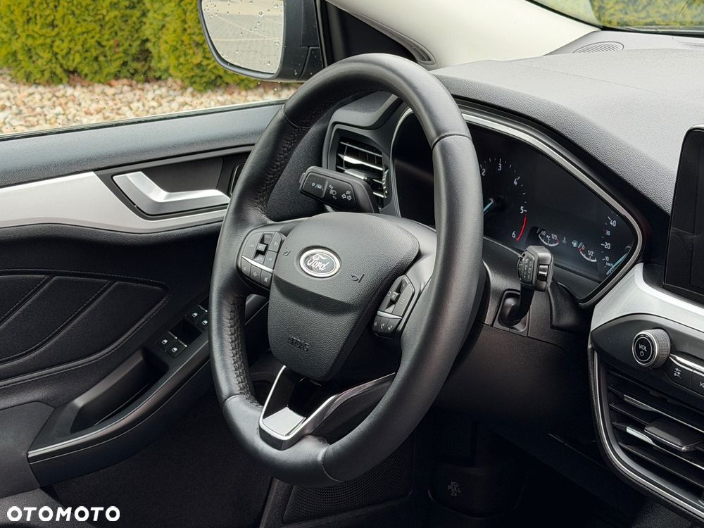 Ford Focus 1.5 EcoBlue STart-Stopp-System TITANIUM - 31