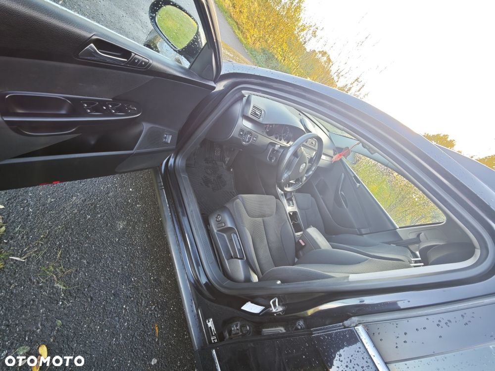 Volkswagen Passat - 8