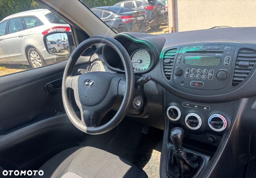 Hyundai i10 - 10