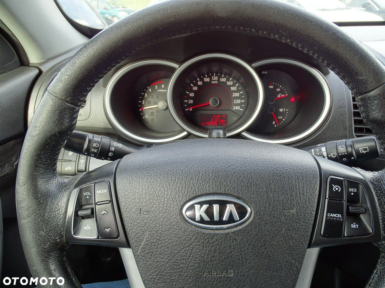 Kia Sorento - 8