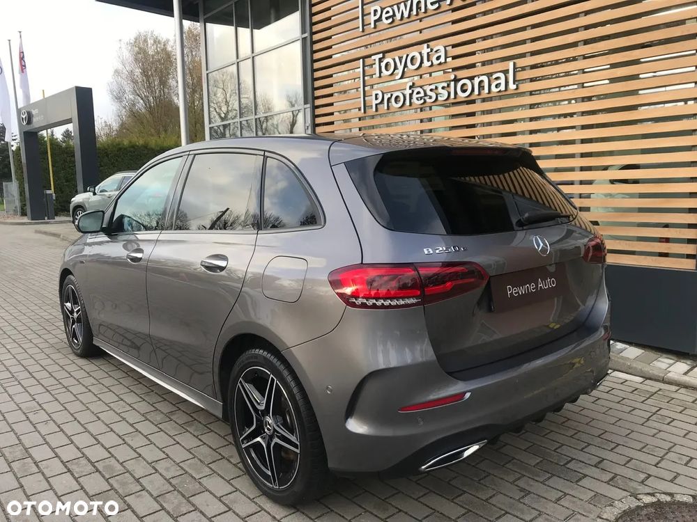 Mercedes-Benz Klasa B 250 e AMG Line 8G-DCT - 5