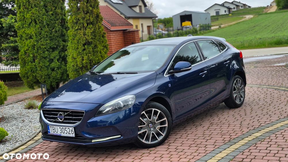 Volvo V40 D4 Ocean Race - 1