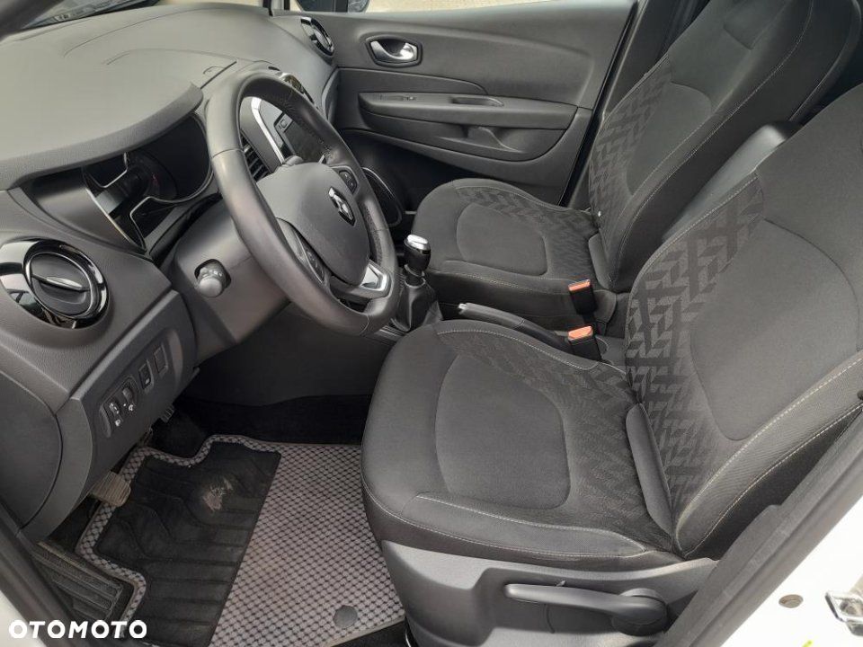 Renault Captur - 10