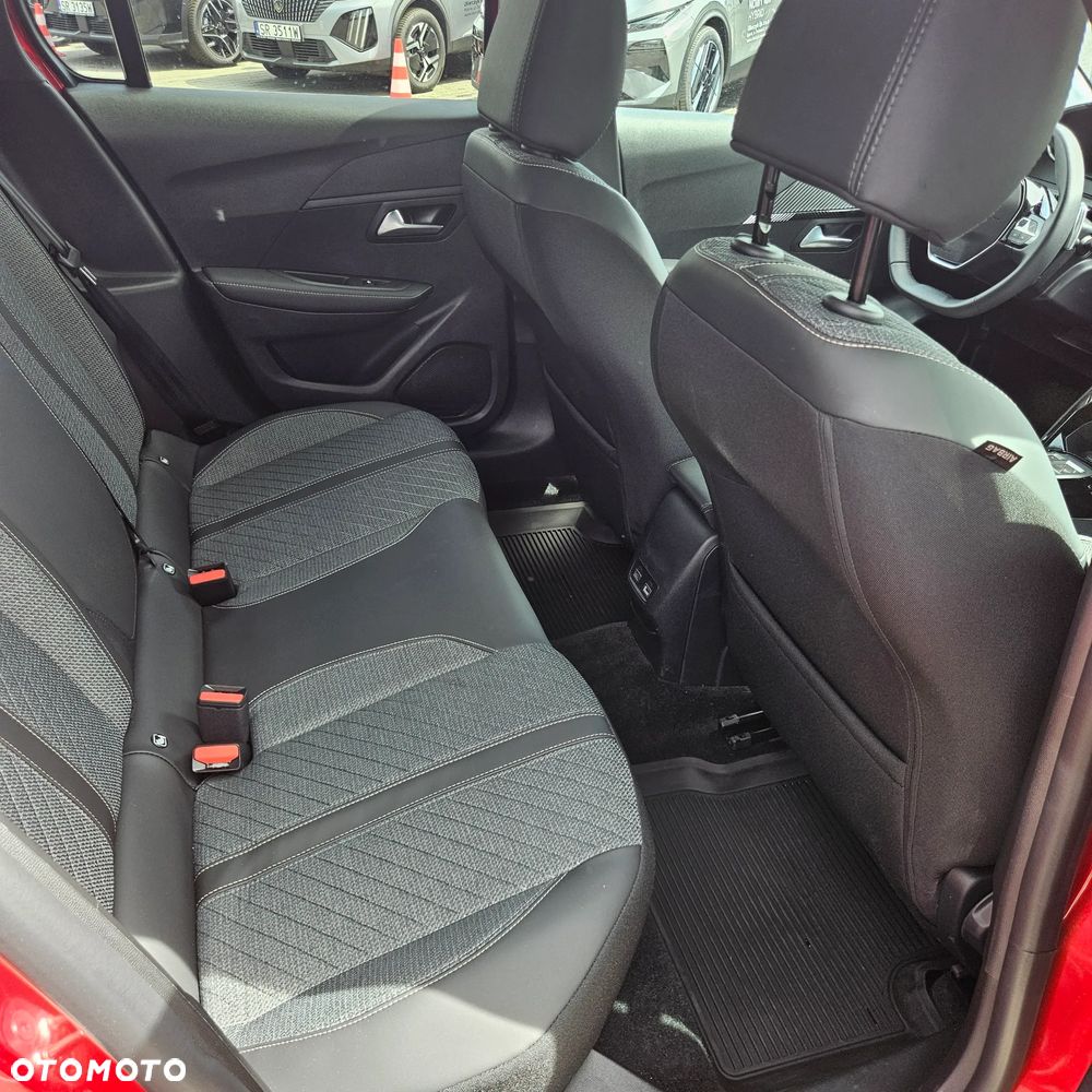 Peugeot 208 1.2 mHEV Allure - 11