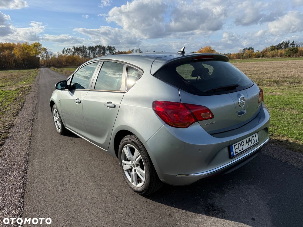 Opel Astra 1.7 CDTI DPF Active - 4