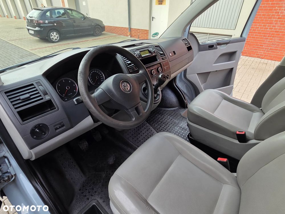 Volkswagen Transporter - 30