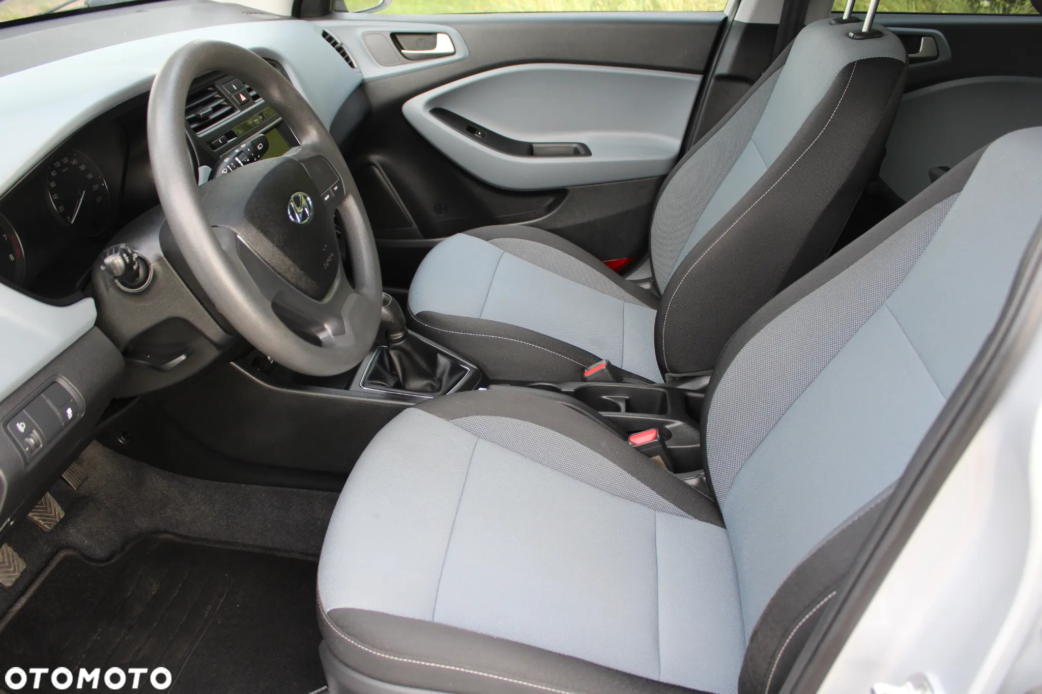 Hyundai i20 - 13