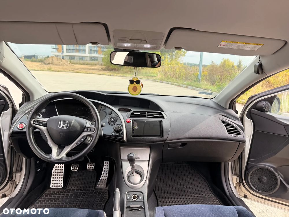 Honda Civic 1.8 Comfort - 3