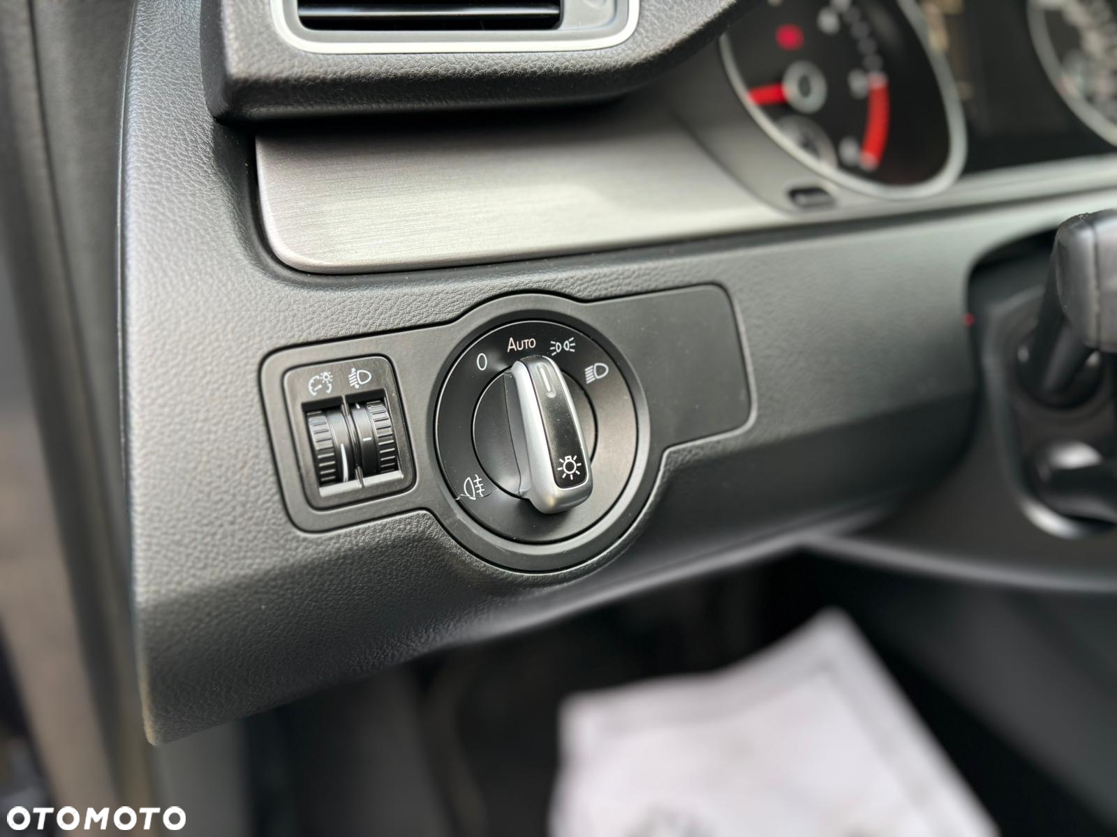 Volkswagen Passat 2.0 TDI Highline DSG - 21