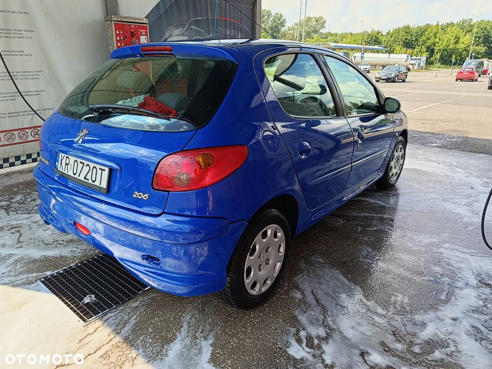 Peugeot 206 2005 photo 5