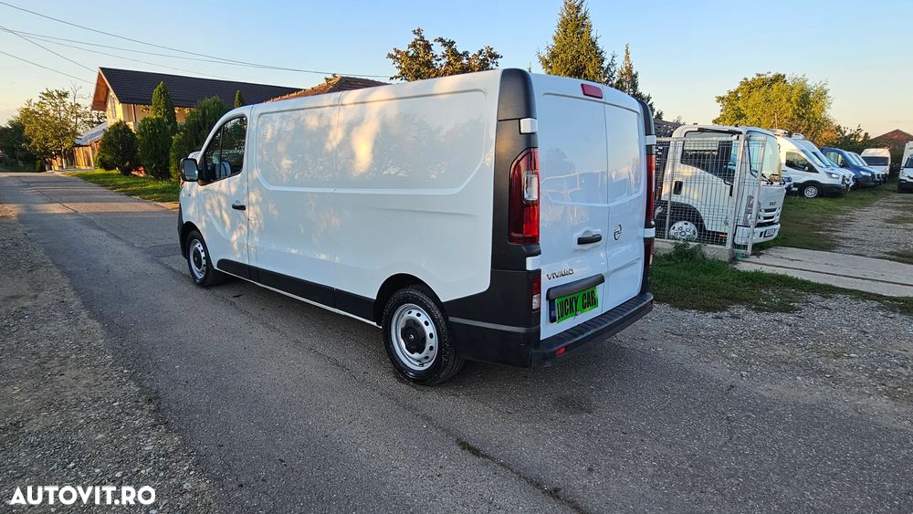 Opel Vivaro - 5