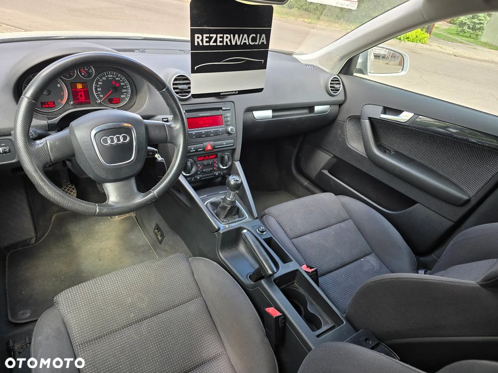 Audi A3 Sportback 1.4 TFSI Ambiente - 11
