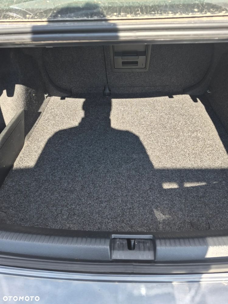 Volkswagen Jetta 1.4 TSI Comfortline - 12