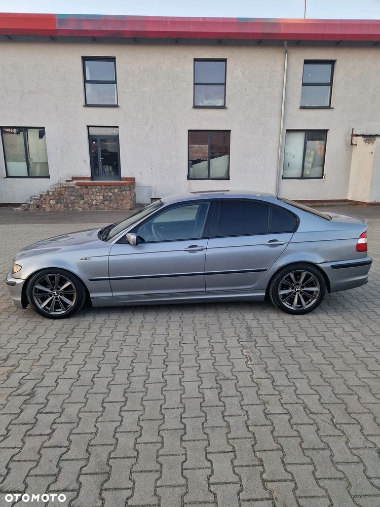 BMW Seria 3 320i - 4