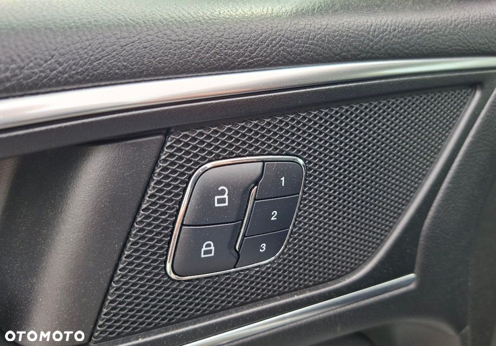 Ford S-Max - 24