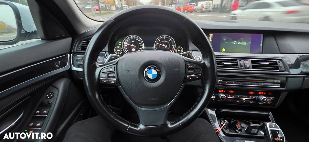 BMW Seria 5 530d xDrive Aut. Modern Line - 15
