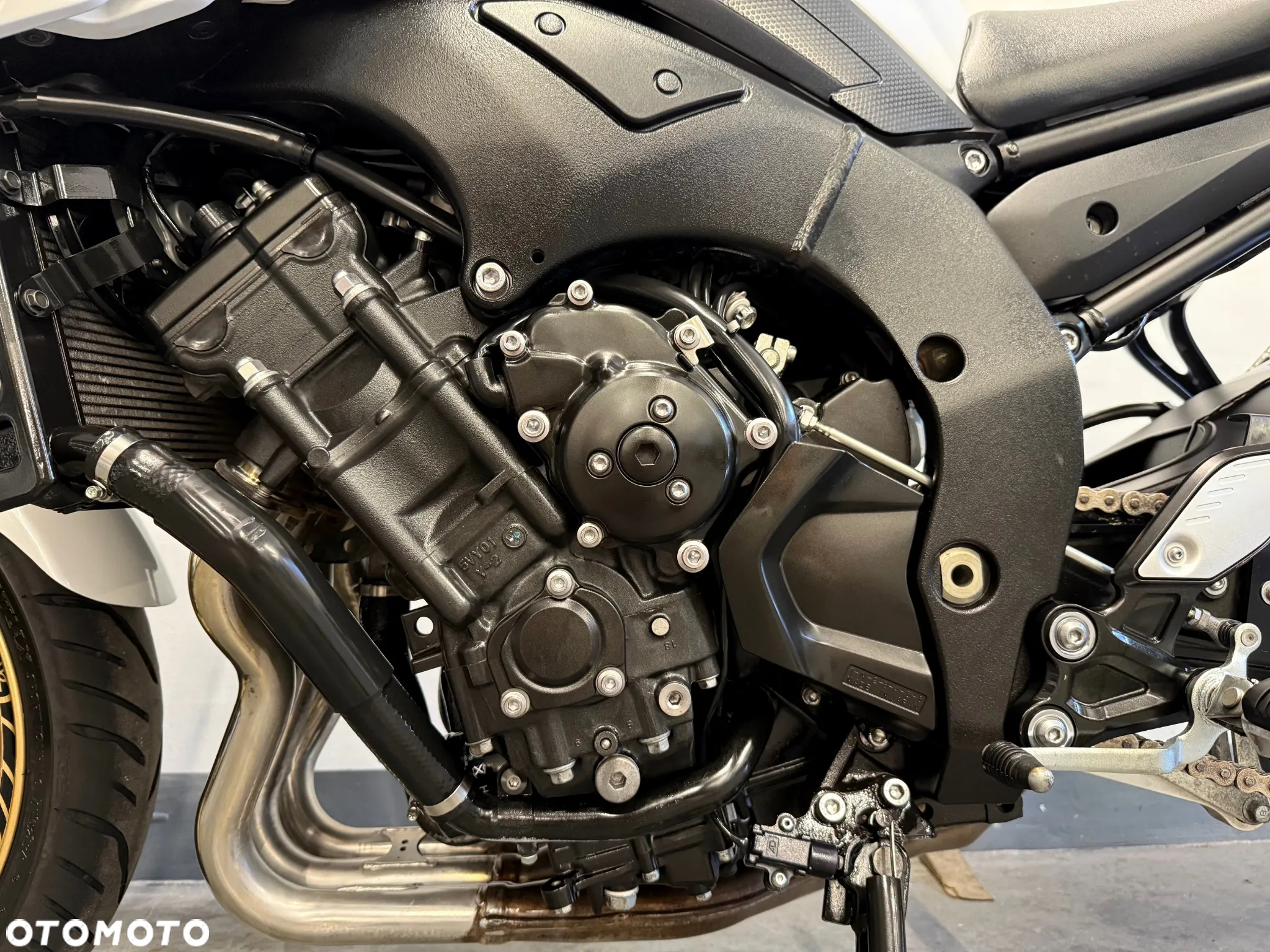 Yamaha FZ8 - 12