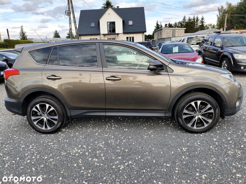 Toyota RAV4 - 6