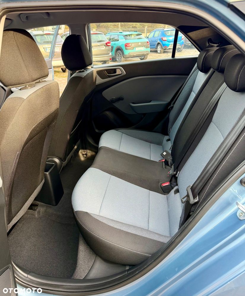 Hyundai i20 blue 1.2 Classic - 14