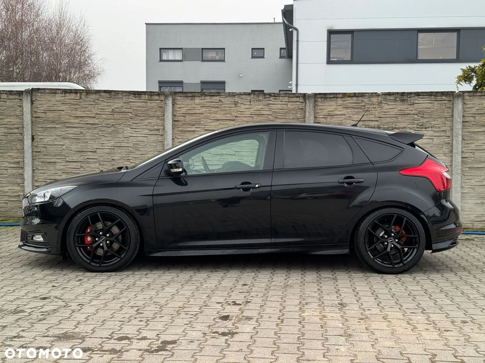 Ford Focus ST - 7