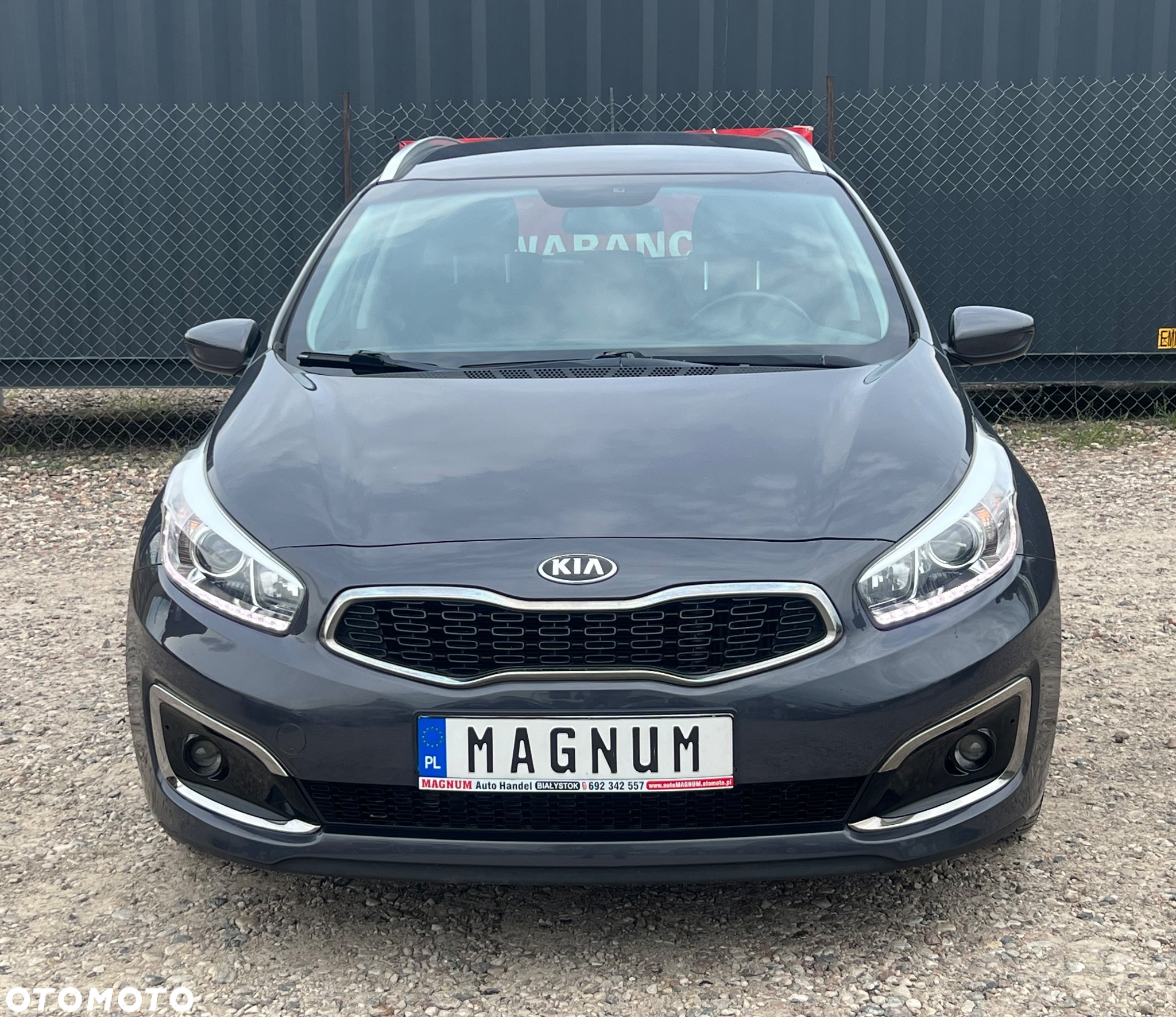 Kia Ceed - 27