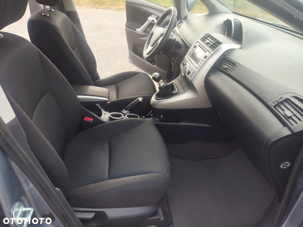 Toyota Verso 1.8 Sol EU5 7os - 14