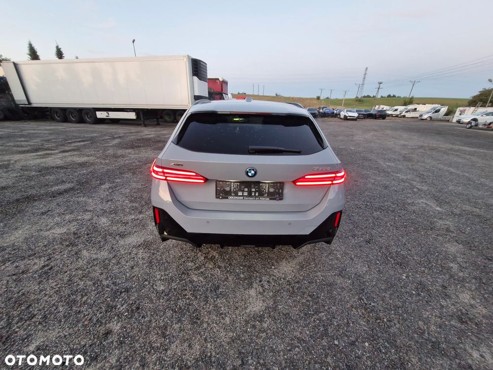 BMW Seria 5 530e xDrive - 6
