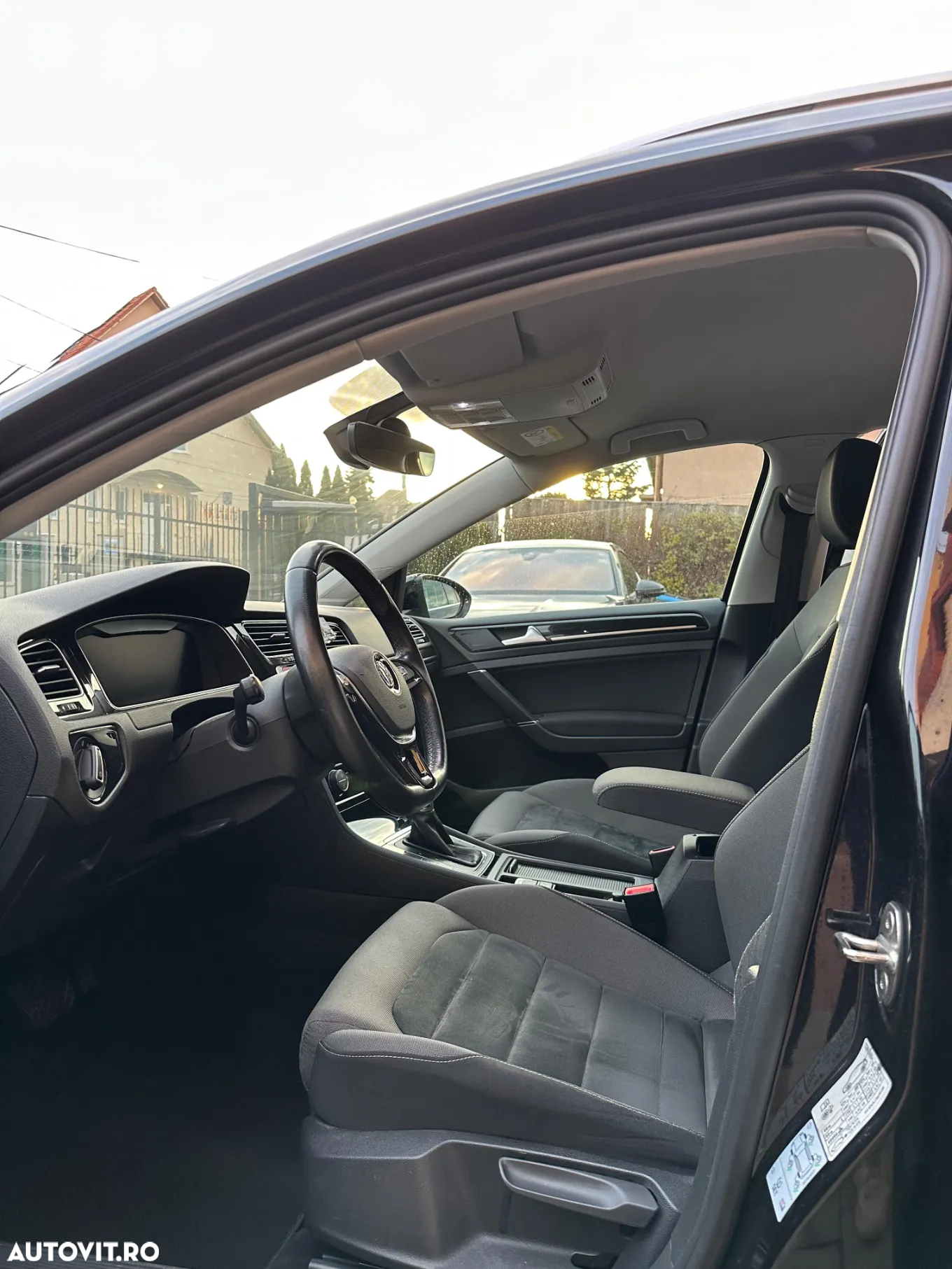 Volkswagen Golf 1.6 TDI DSG Highline - 14