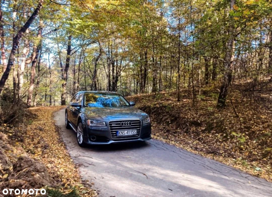 Audi A8 - 1