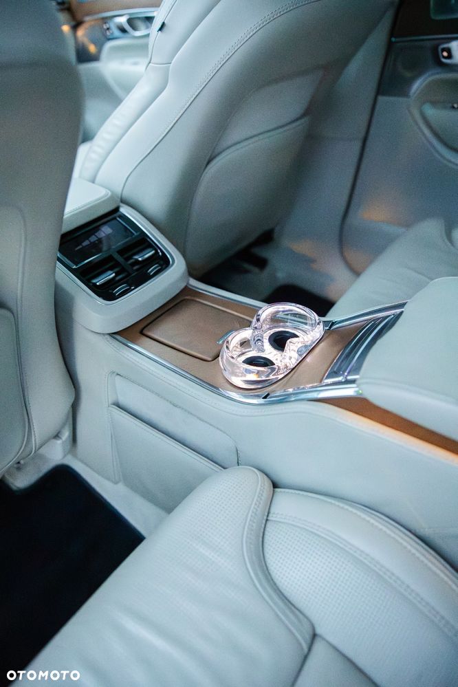 Volvo XC 90 T8 AWD Plug-In Hybrid Excellence - 14