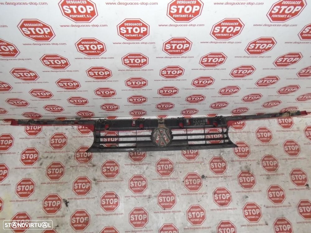 GRELHA FRONTAL VOLKSWAGEN GOLF III 1993 - 3