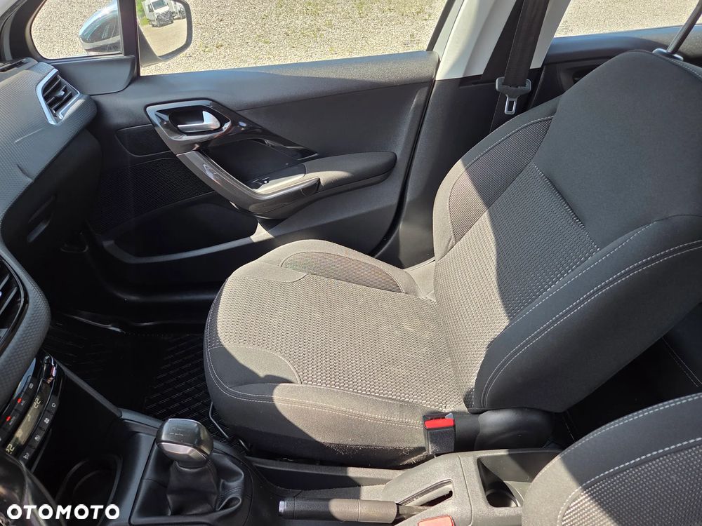 Peugeot 208 PureTech 110 Stop & Start Active - 8