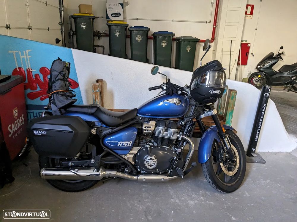 Royal Enfield Super Meteor 650 - 8