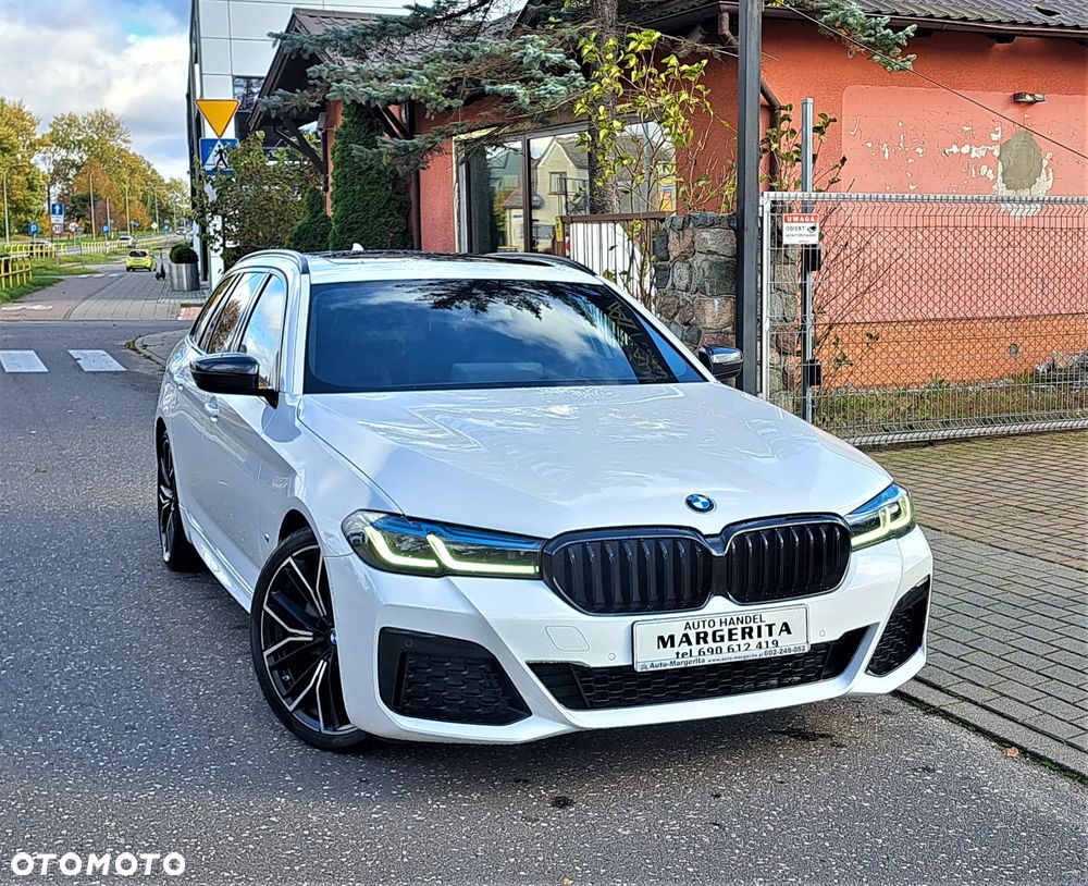 BMW Seria 5 520d Touring M Sport Edition - 6