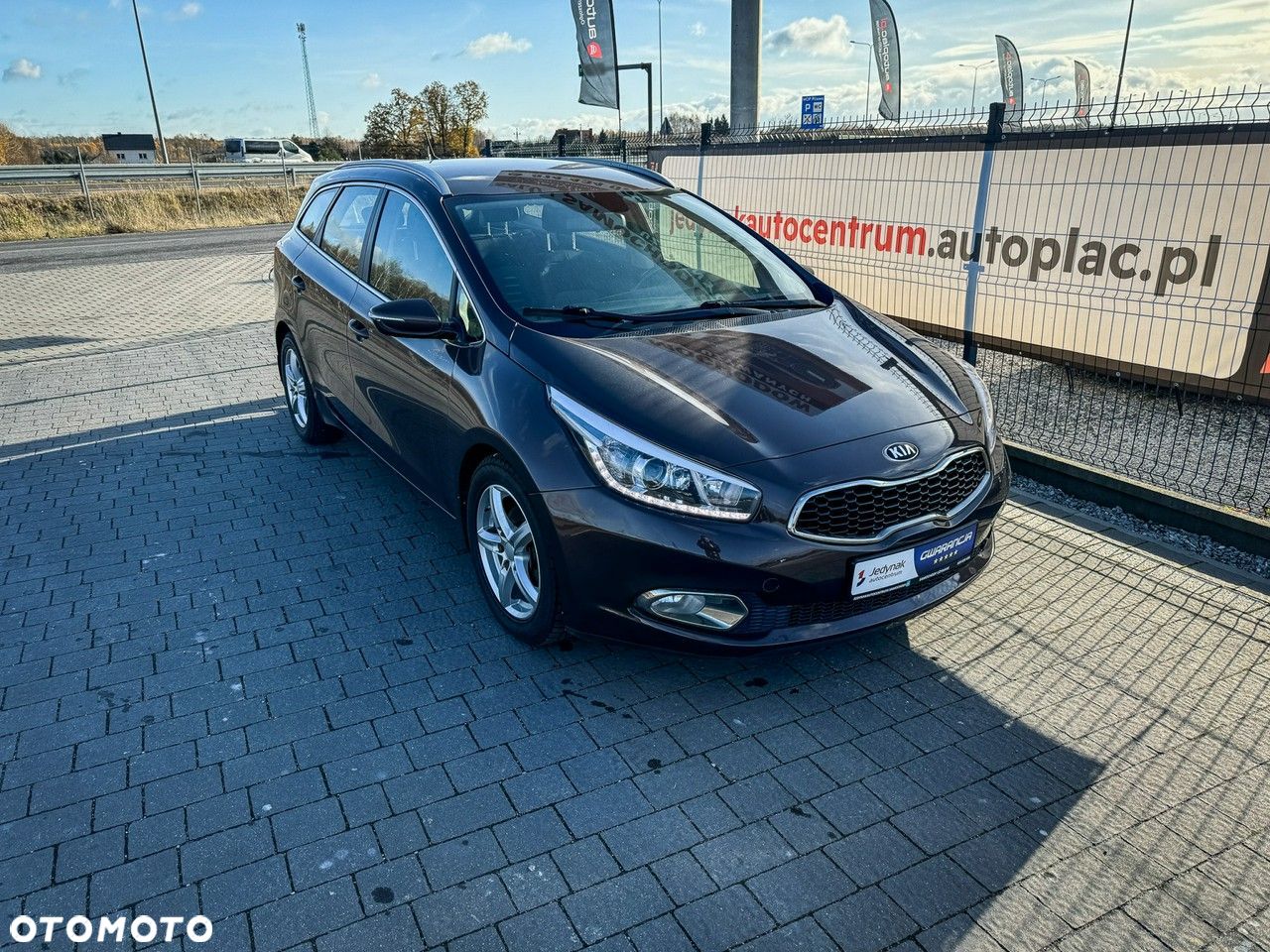 Kia Ceed - 1
