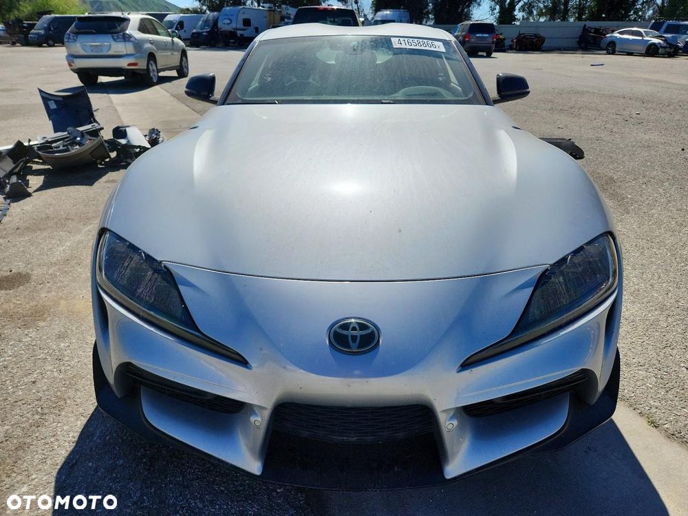 Toyota Supra - 6