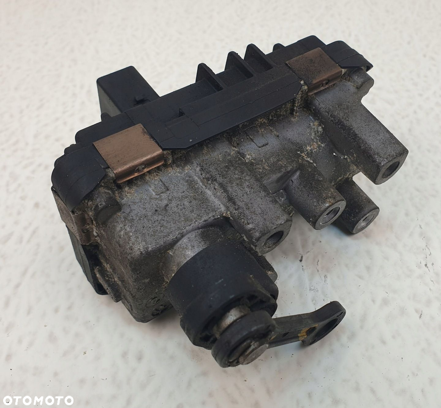 BMW X1 E84 N47D20C NASTAWNIK TURBINY TURBSPRĘŻARKI TURBO 49335-19410 ORYG - 2