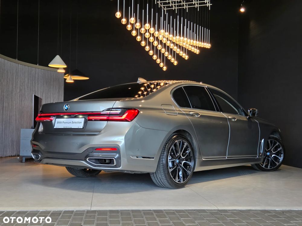 BMW Seria 7 730d xDrive mHEV sport - 3