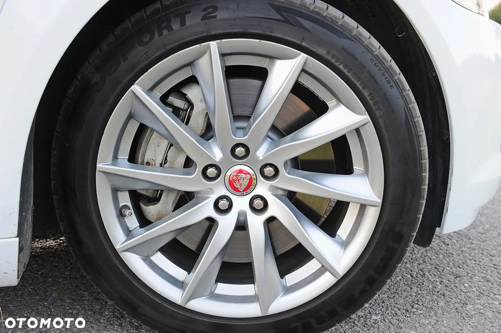 Jaguar XF 2.0 T Premium Luxury - 14