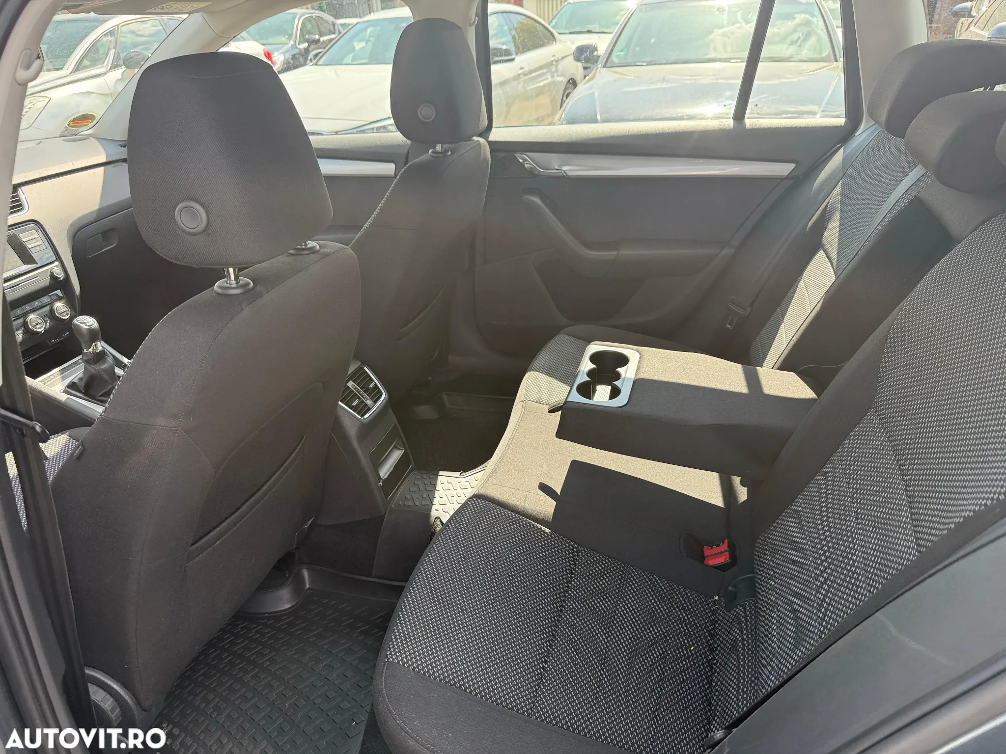 Skoda Octavia 2.0 TDI (Green tec) 4x4 Ambition - 8
