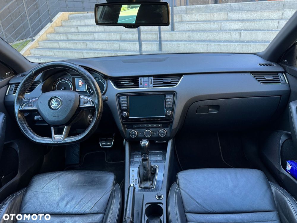 Skoda Octavia 2.0 TDI DSG RS - 21