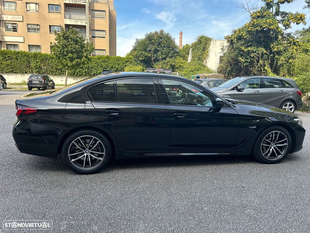 BMW 530 e Pack Desportivo M - 3