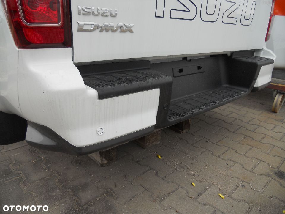 STOPIEŃ ZDERZAKA tylnego ISUZU D-max III 2020- - 1