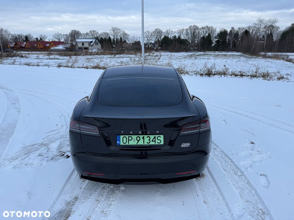 Tesla Model S - 19