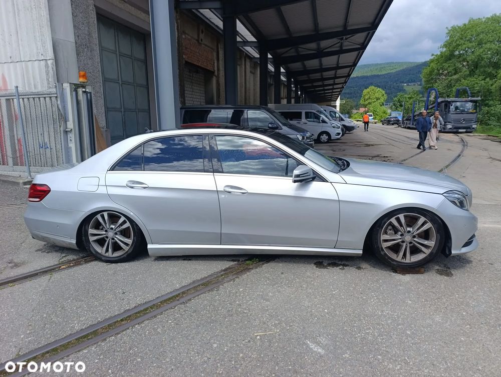 Mercedes-Benz Klasa E 400 4-Matic Elegance - 8