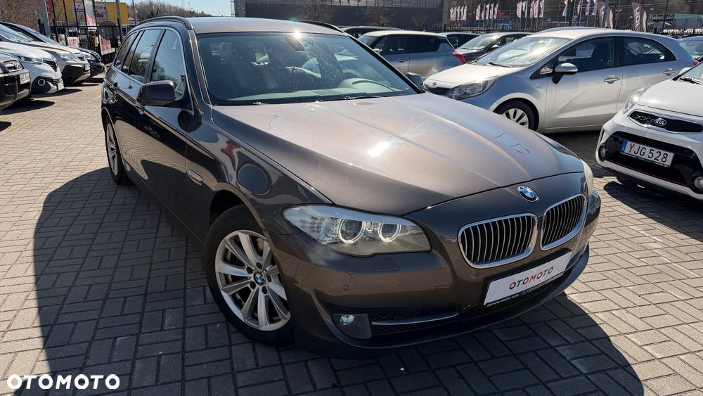 BMW Seria 5 520d Luxury Line - 1