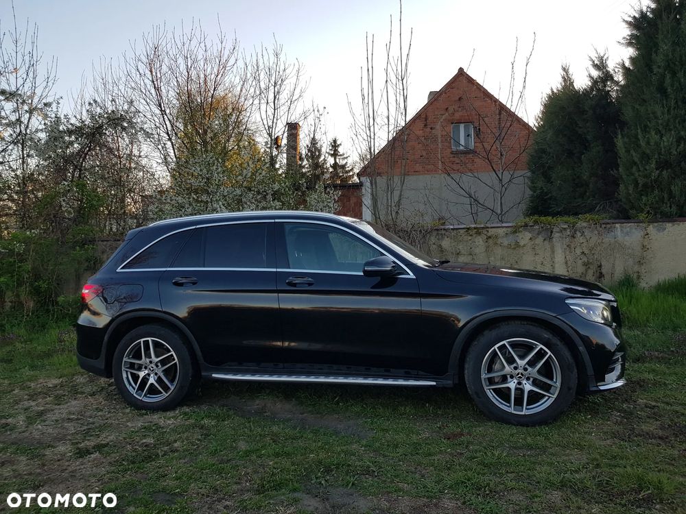 Mercedes-Benz GLC 250 d 4Matic 9G-TRONIC AMG Line - 12