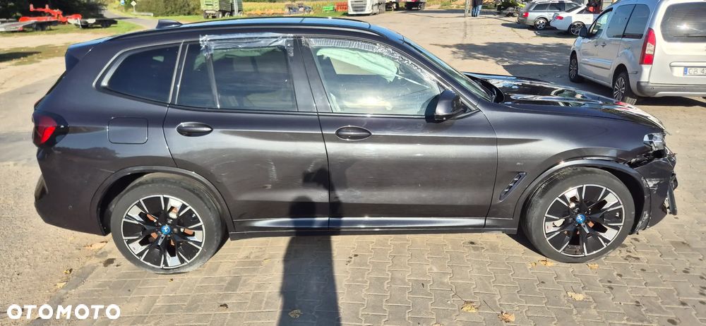 BMW iX3 80kWh Impressive - 4