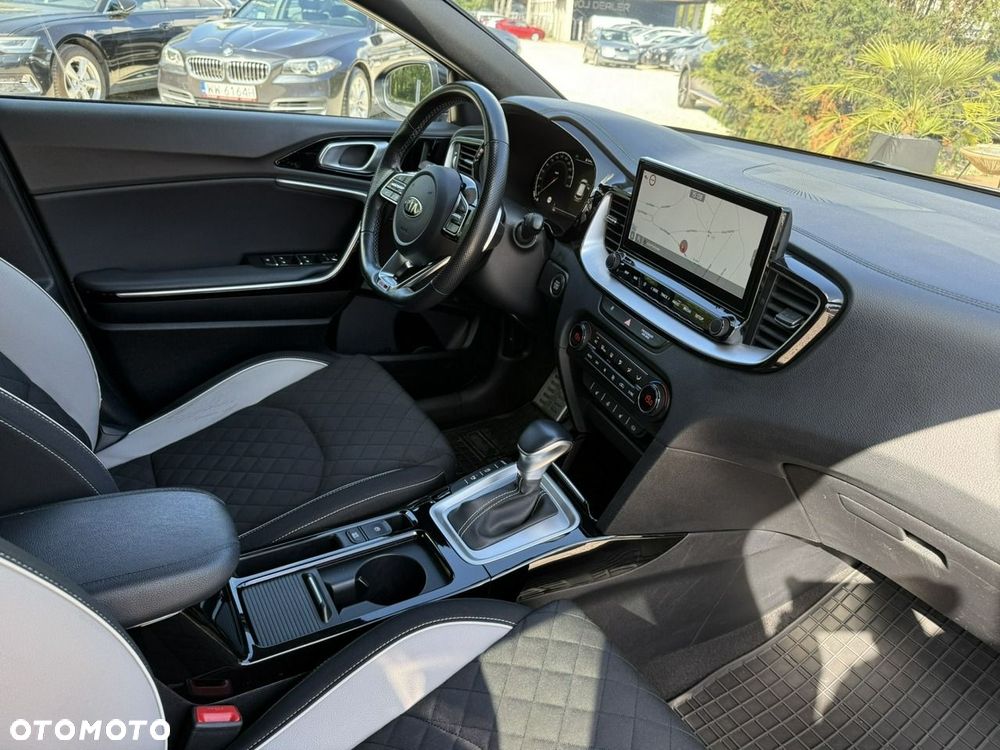 Kia ProCeed 1.5 T-GDI GT Line DCT - 17
